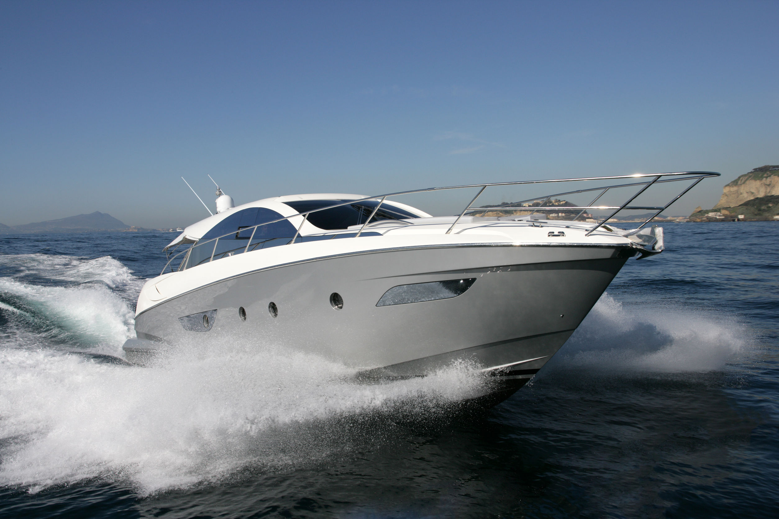 How a Chicago Private Yacht Charter Can Transform Your Next Event